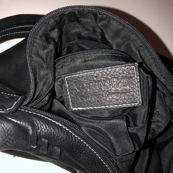 St. John’s bay genuine leather shoulder bag  black - Picture 5 of 7